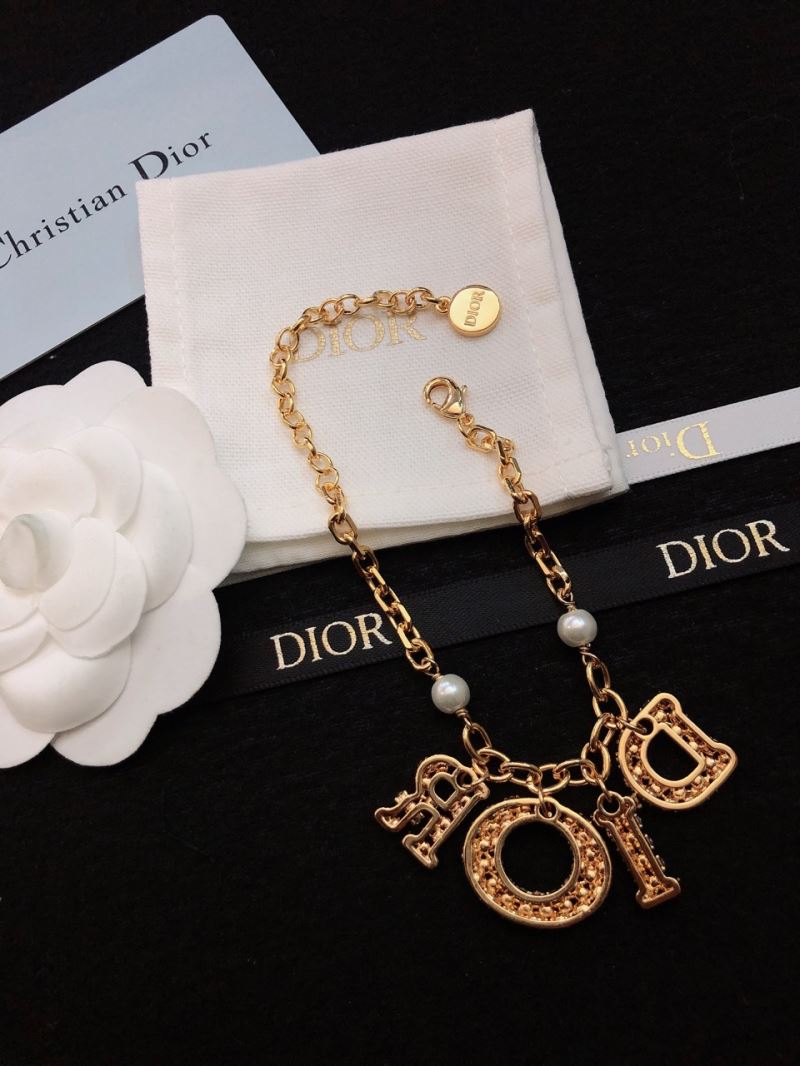chr1st1an D10r bracelets